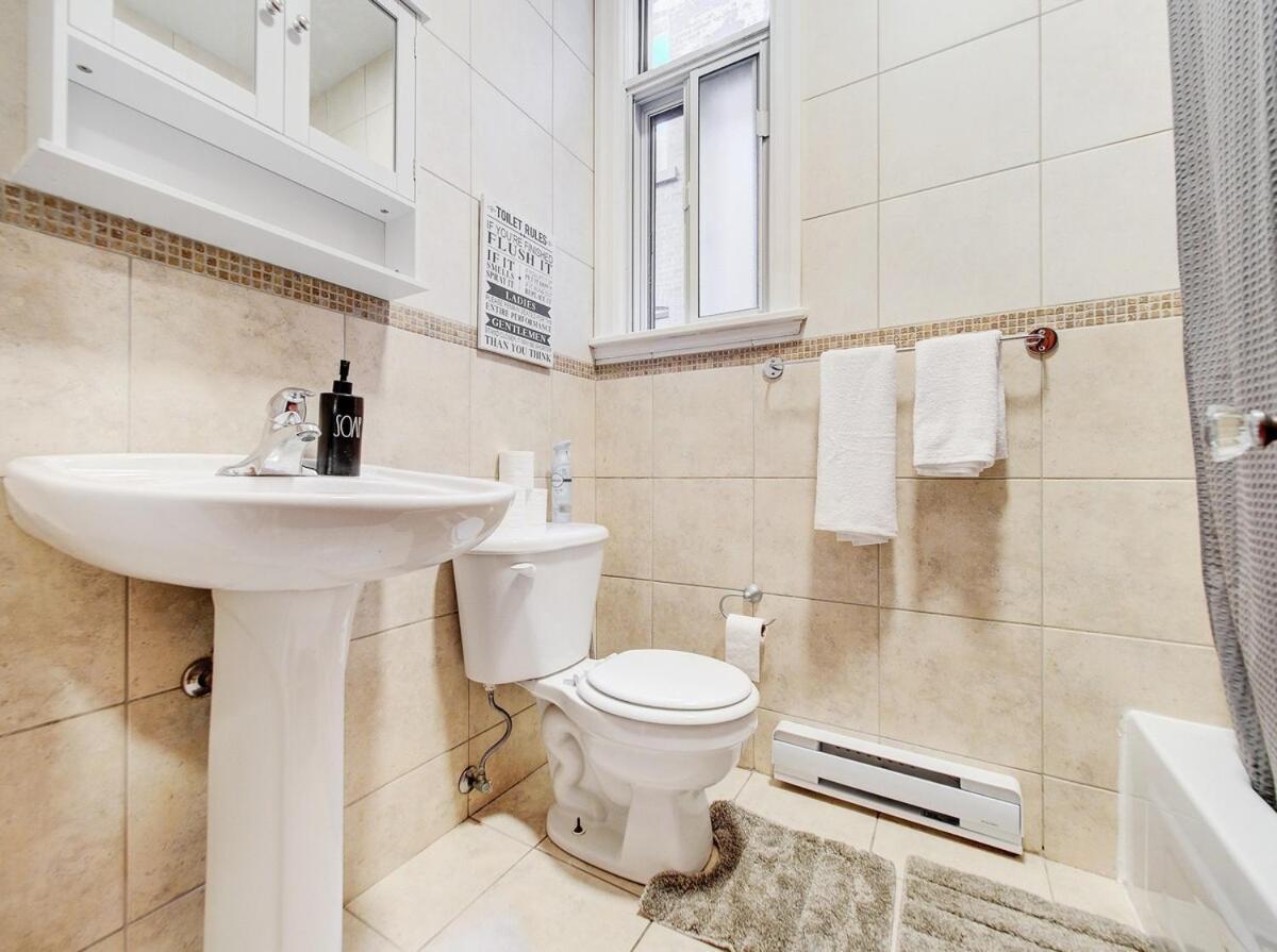 Great 3b Unit On Saint-urbain Apartment *